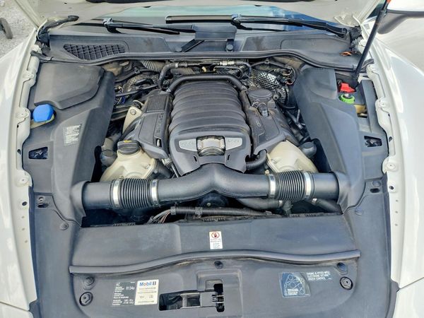 2012 PORSCHE CAYENNE S