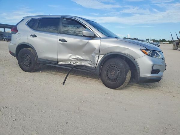 2018 NISSAN ROGUE — Passenger 3/4