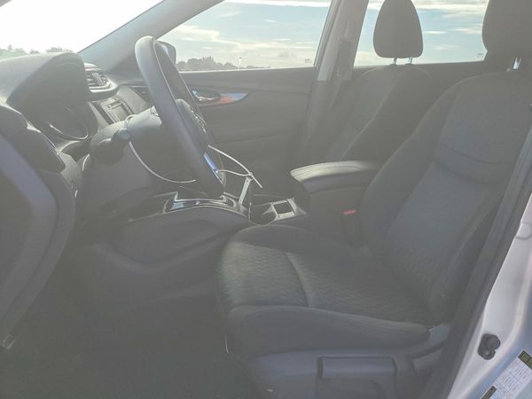 2018 NISSAN ROGUE — DENT