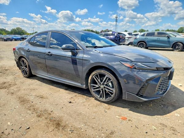 2025 TOYOTA CAMRY