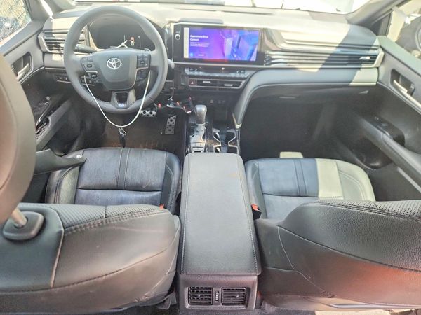 2025 TOYOTA CAMRY