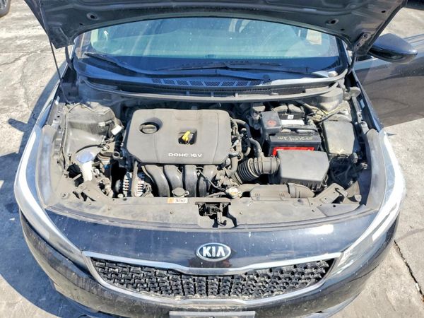 2017 KIA FORTE LX Base