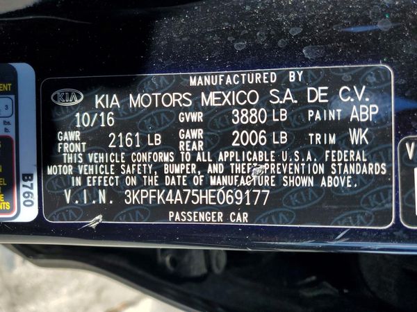 2017 KIA FORTE LX Base