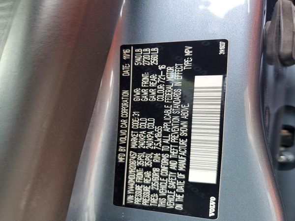 2017 VOLVO XC60 Inscription — VINS