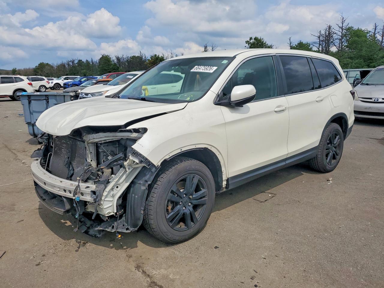 2017 HONDA PILOT EX — Front 3/4