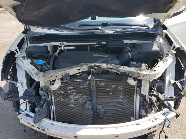 2017 HONDA PILOT EX — Engine bay