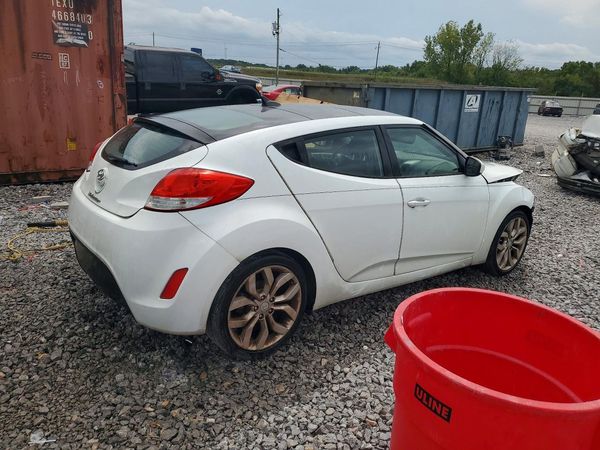 2015 HYUNDAI VELOSTER GLS(Middle)