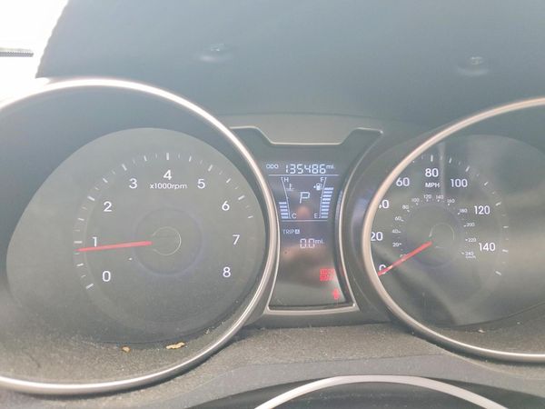2015 HYUNDAI VELOSTER GLS(Middle)