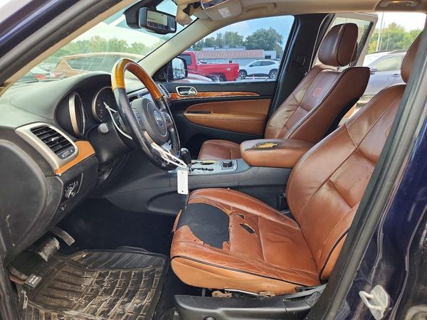2013 JEEP CHEROKEE Overland — DENT