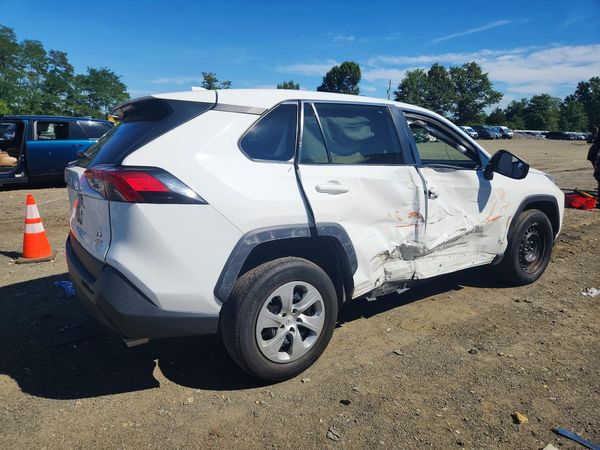 2023 TOYOTA RAV4 LE