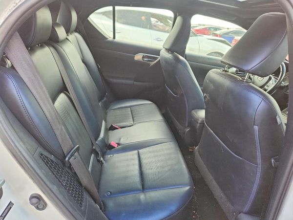 2012 LEXUS CT 200h
