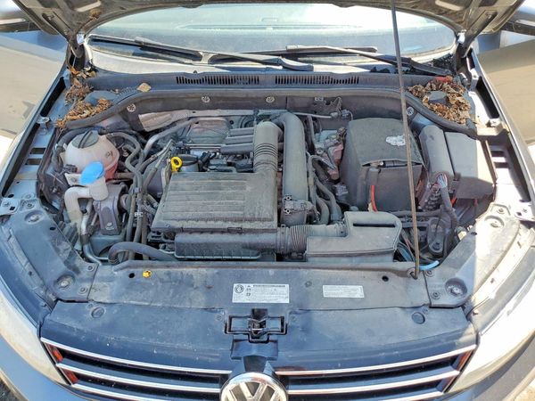 2017 VOLKSWAGEN JETTA SE