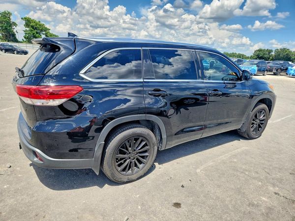 2018 TOYOTA HIGHLANDER SE/XLE
