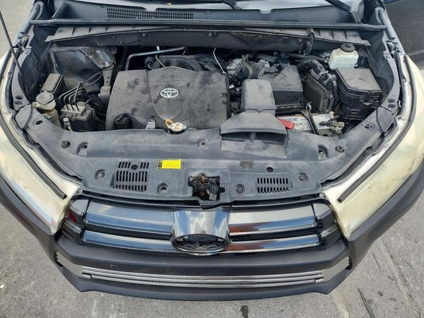 2018 TOYOTA HIGHLANDER SE/XLE