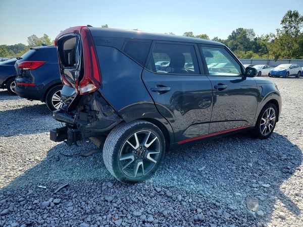 2021 KIA SOUL