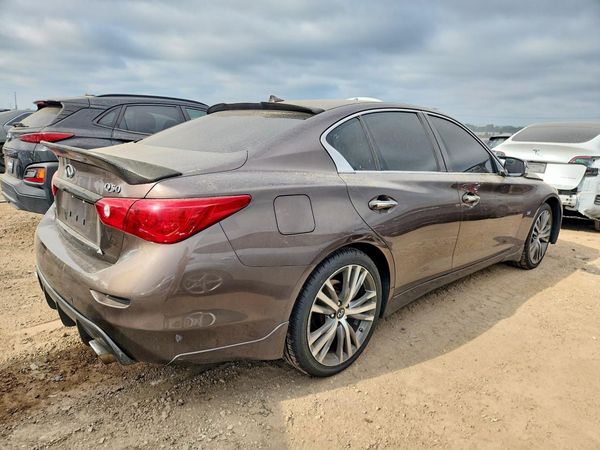 2015 INFINITI Q50
