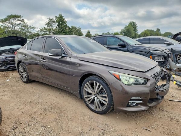 2015 INFINITI Q50