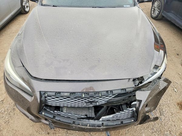 2015 INFINITI Q50