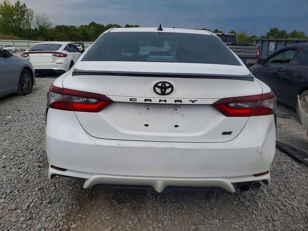 2022 TOYOTA CAMRY