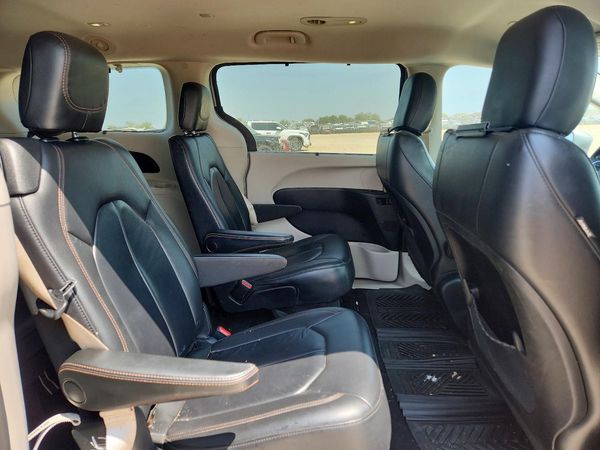 2017 CHRYSLER PACIFICA Touring L