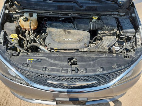 2017 CHRYSLER PACIFICA Touring L