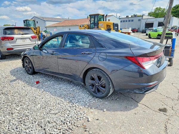 2021 HYUNDAI ELANTRA
