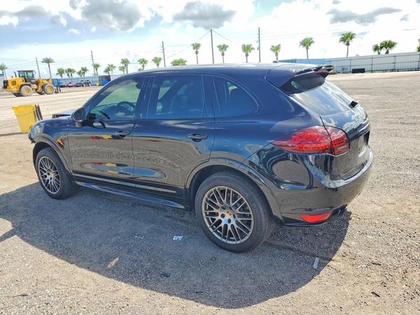 2013 PORSCHE CAYENNE GTS