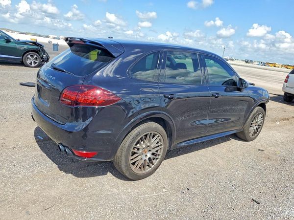 2013 PORSCHE CAYENNE GTS