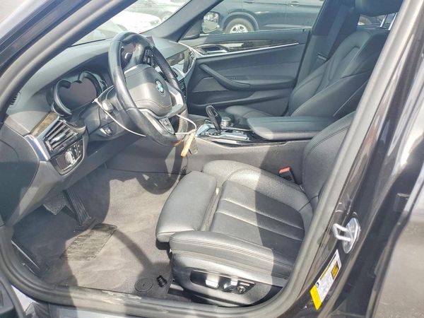 2019 BMW 530 — DENT