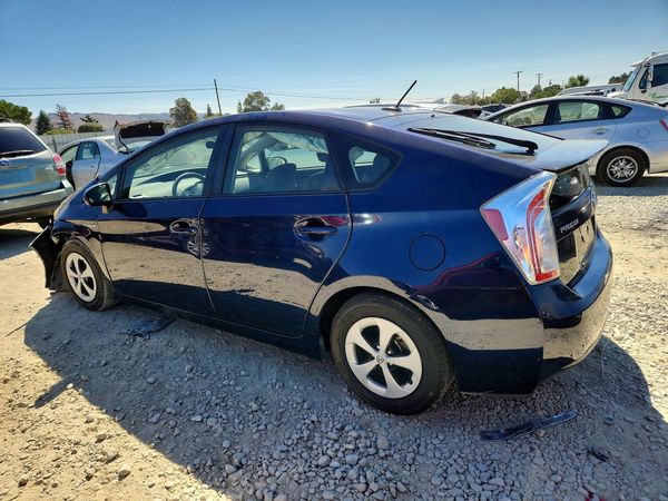 2015 TOYOTA PRIUS