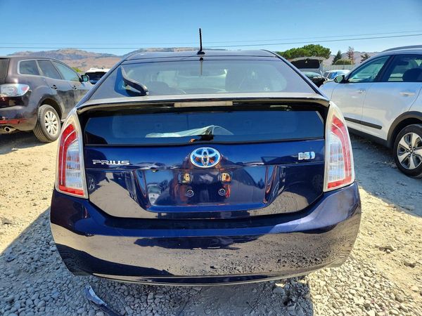 2015 TOYOTA PRIUS