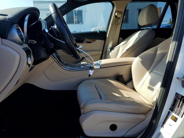 2017 MERCEDES-BENZ GLC GLC300