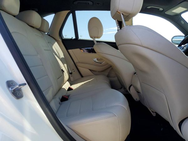 2017 MERCEDES-BENZ GLC GLC300