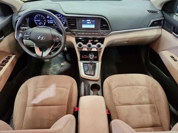 2019 HYUNDAI ELANTRA SE