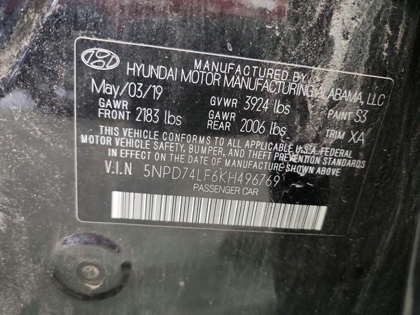 2019 HYUNDAI ELANTRA SE