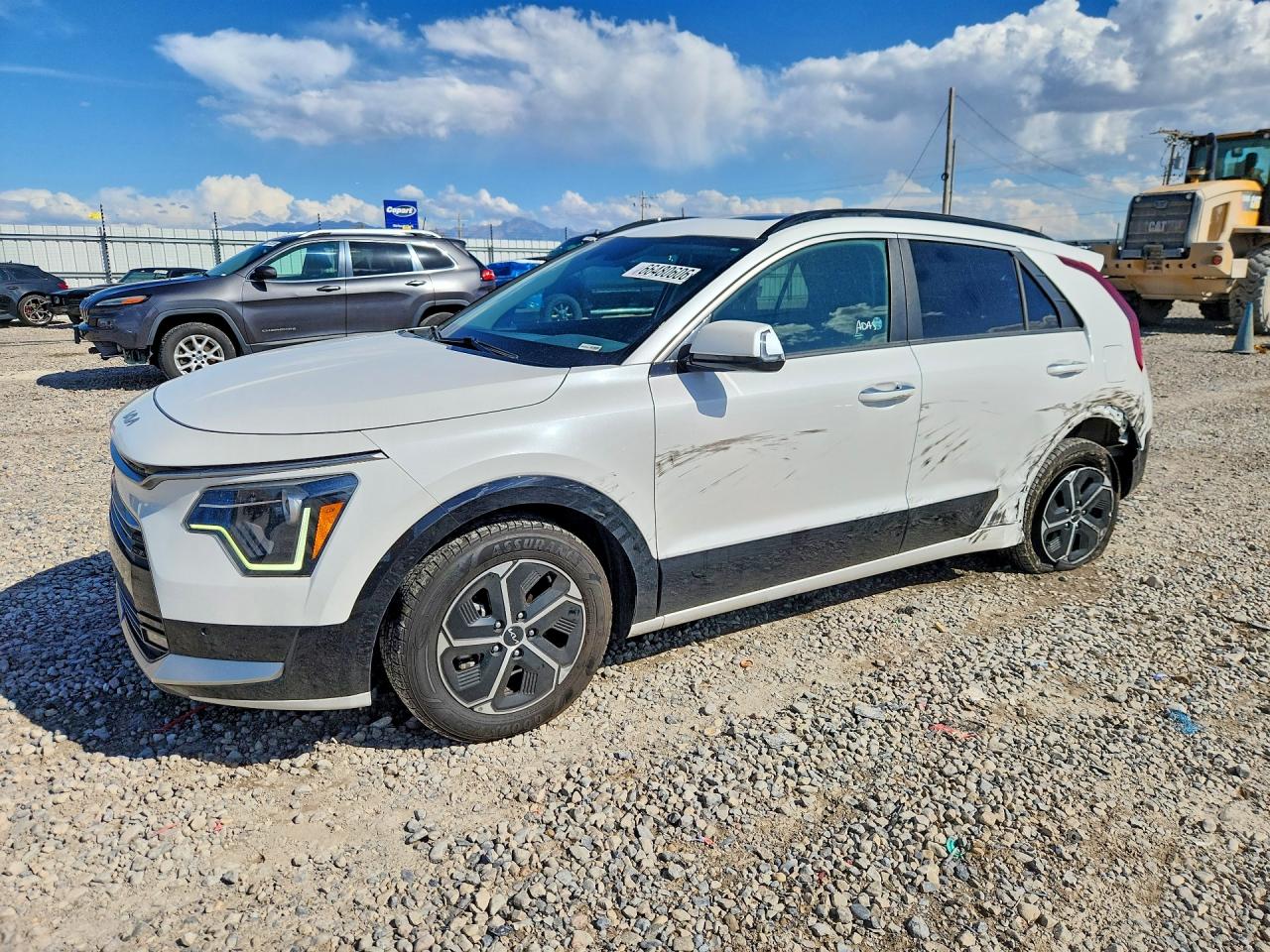 2023 KIA NIRO