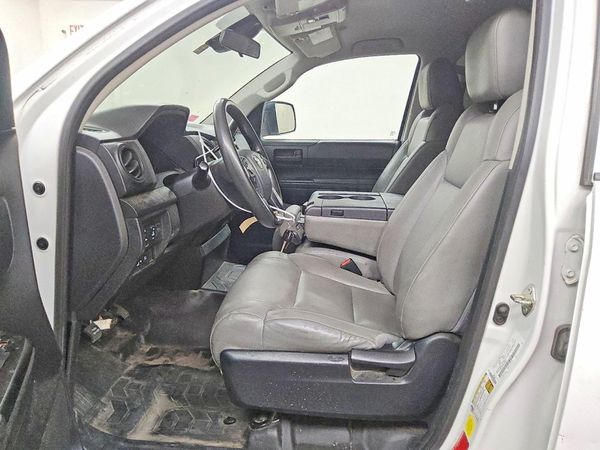 2020 TOYOTA TUNDRA SR5 Grade