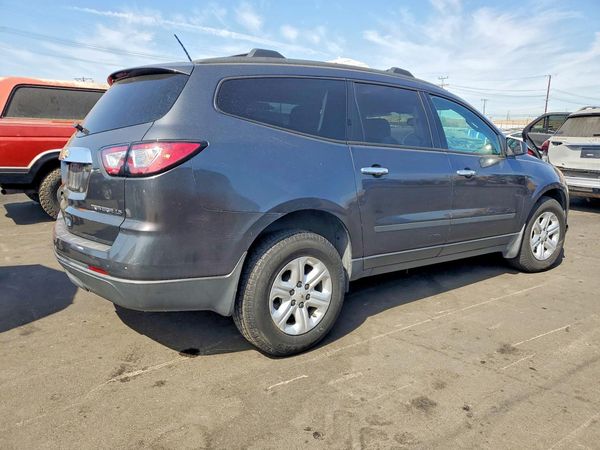 2014 CHEVROLET TRAVERSE LS