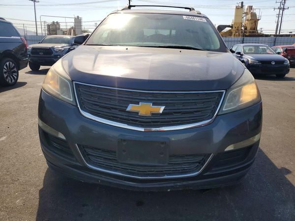 2014 CHEVROLET TRAVERSE LS