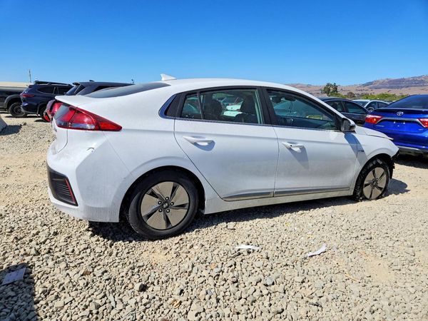 2020 HYUNDAI IONIQ SE