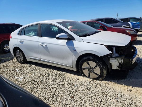 2020 HYUNDAI IONIQ SE