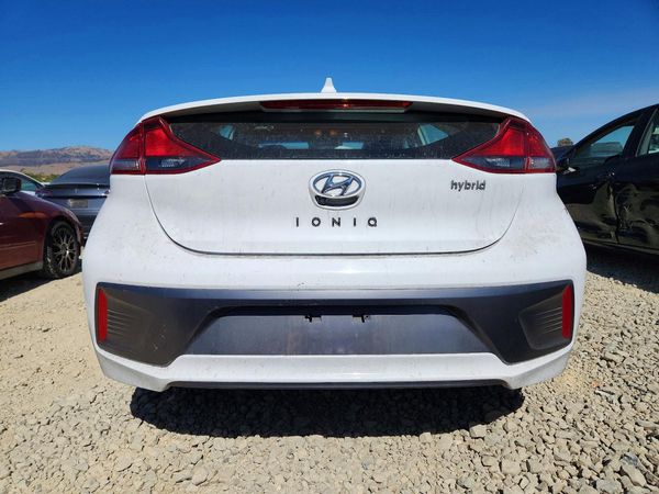 2020 HYUNDAI IONIQ SE