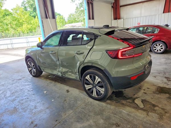 2023 VOLVO C40 Plus Dark