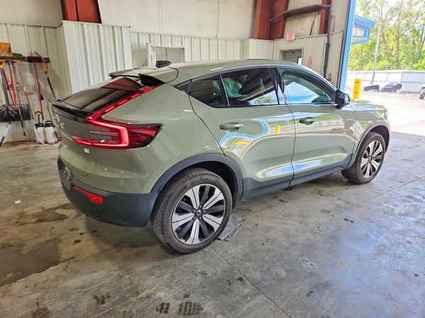 2023 VOLVO C40 Plus Dark