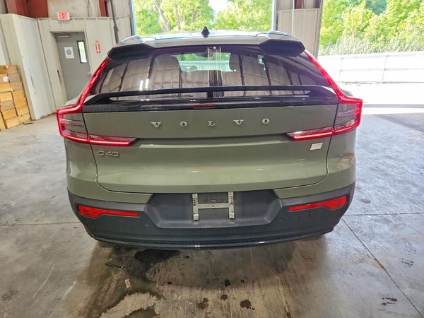 2023 VOLVO C40 Plus Dark