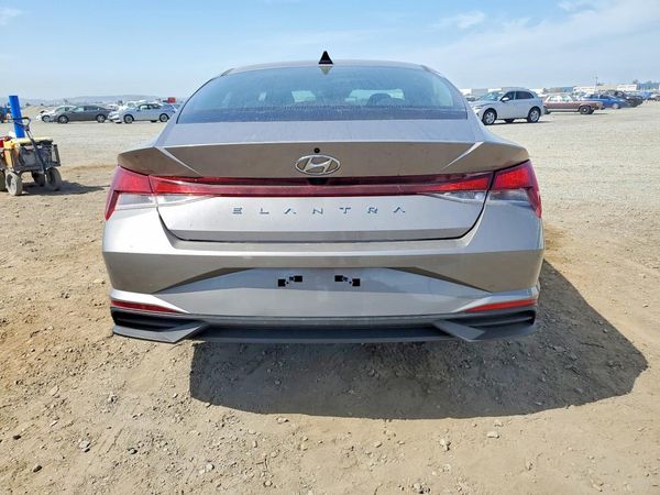 2022 HYUNDAI ELANTRA SEL