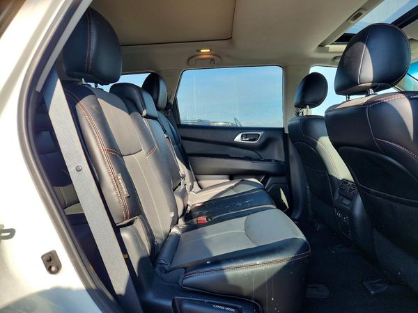 2020 NISSAN PATHFINDER SL