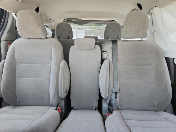 2017 TOYOTA SIENNA