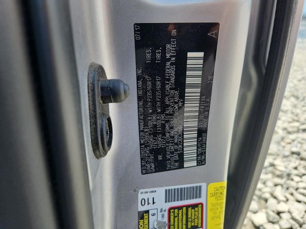 2017 TOYOTA SIENNA