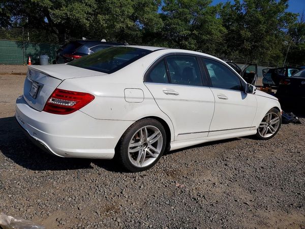2014 MERCEDES-BENZ C C250